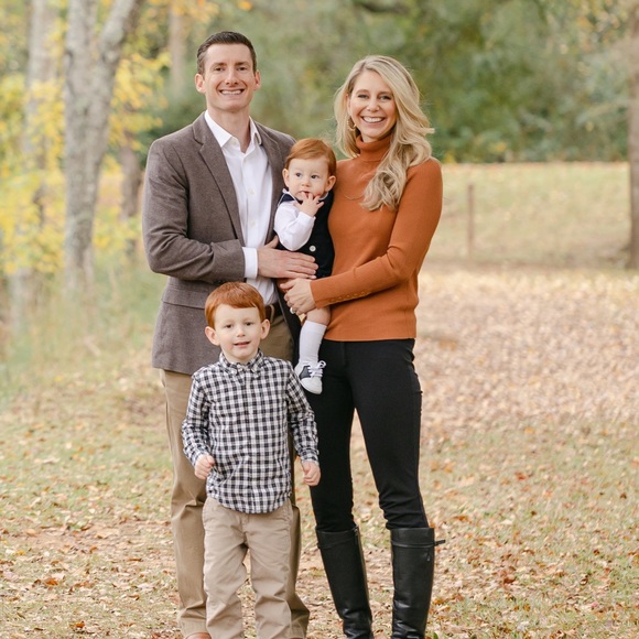 Meet your Posher, Dusty - Picture 1 of 1